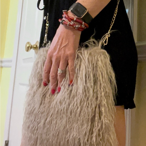 2 Chic Handbags - 2 Chic Cream Fluffy Crossbody Bag